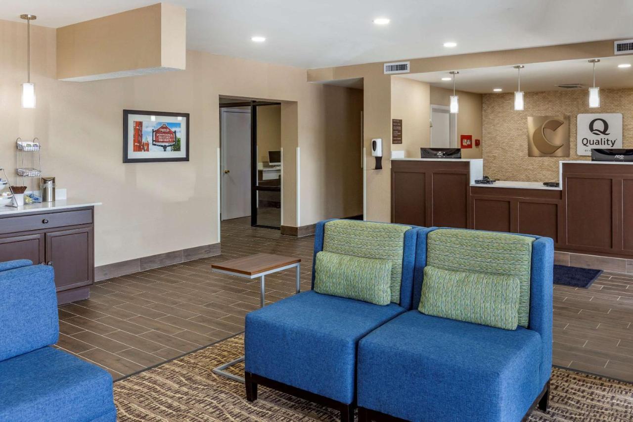 Quality Inn & Suites Spring Lake - Fayetteville Near Fort Bragg Zewnętrze zdjęcie