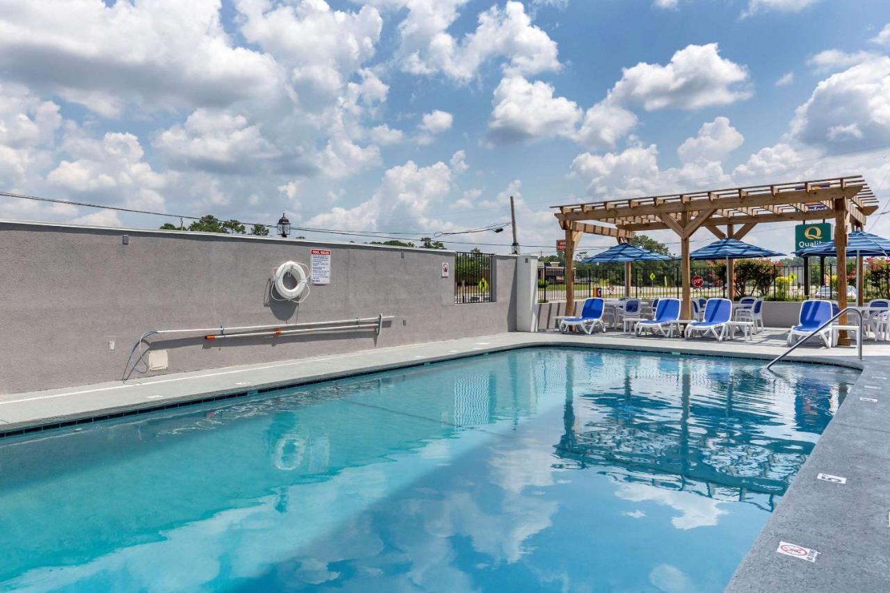 Quality Inn & Suites Spring Lake - Fayetteville Near Fort Bragg Zewnętrze zdjęcie